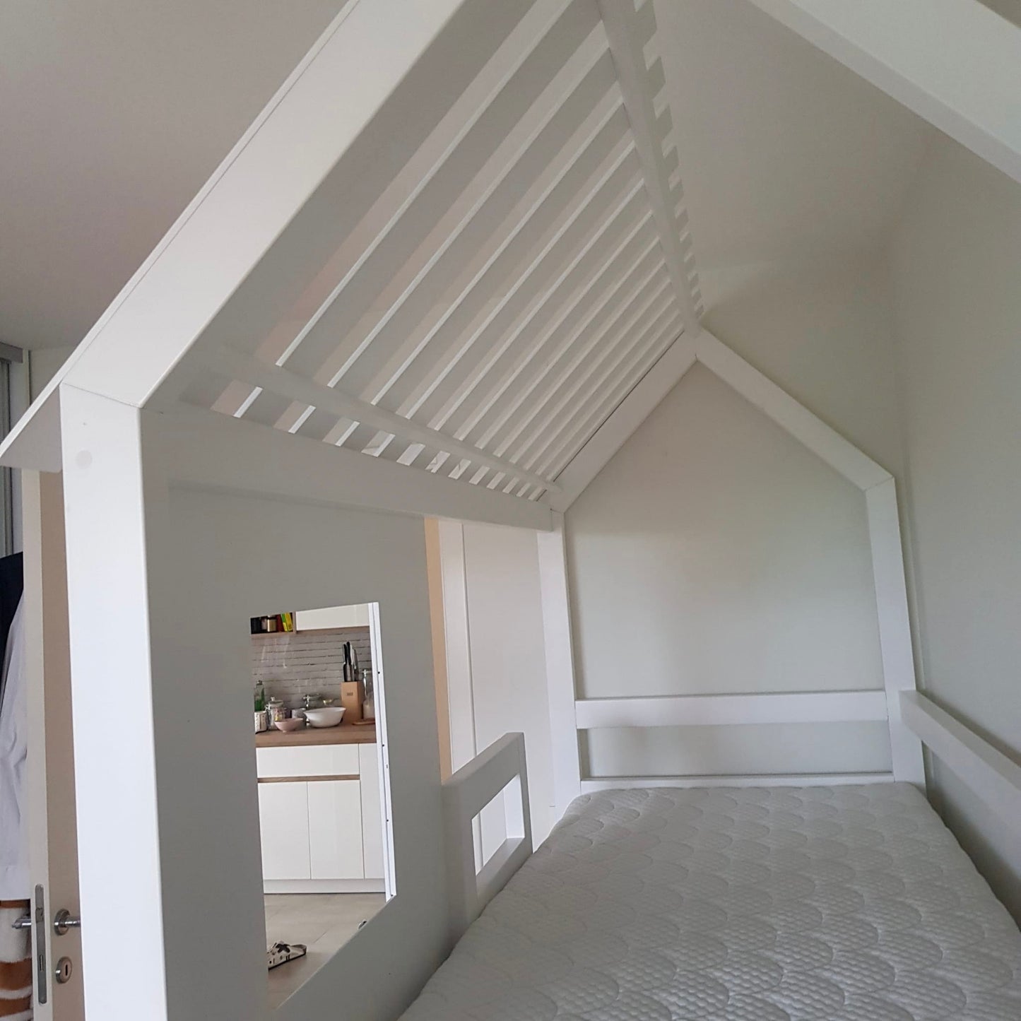 Dečiji kućica krevet na sprat sa merdevinama AURORA